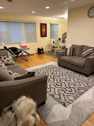 $300,000 | 67-39 150th Street, Unit 350B | Kew Gardens Hills