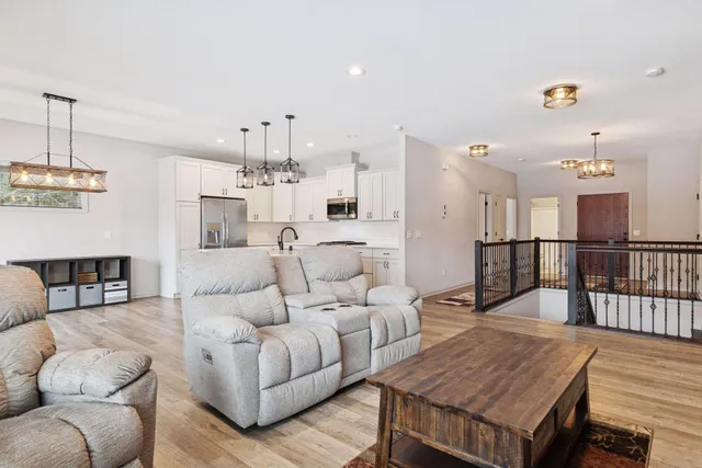 $750,000 | 3480 87th Street North, Stillwater, MN 55082