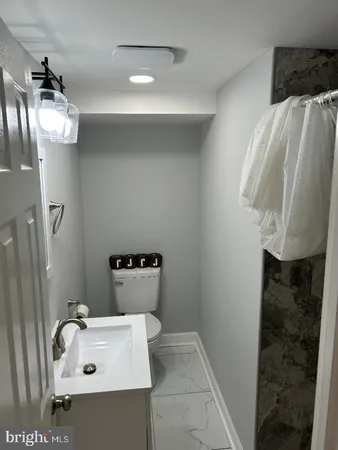 $5,100 | 1414 C Street Northeast, Washington, DC 20002