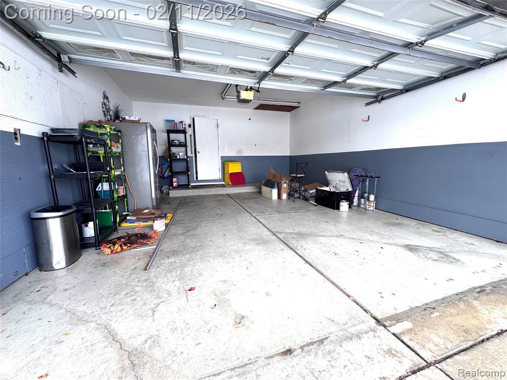 32851 Rugby Drive Warren, MI 48088 - Photo 17 of 18