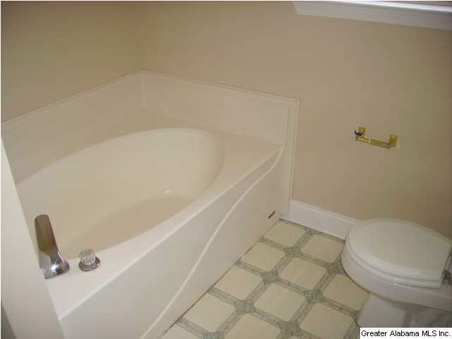 1035 Patton Road Bessemer, AL 35023 - Photo 19 of 29 Gallery Image 19
