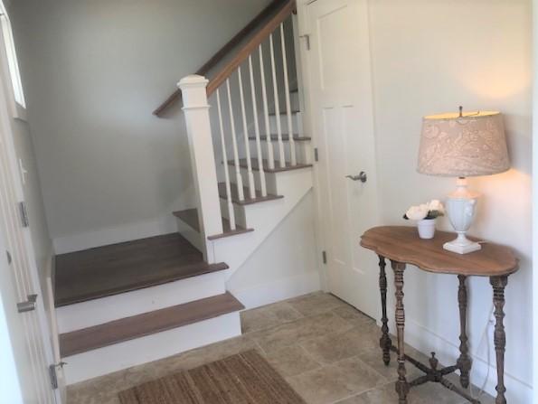 21 Hiltons Run, Unit 21 Kittery Point, ME 03905 - Photo 20 of 34 Front Hall