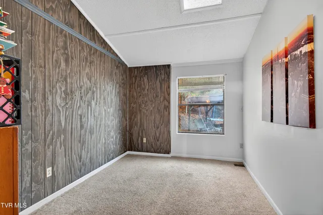 $999,000 | 17066 Sunbrite Drive, Abingdon, VA 24211