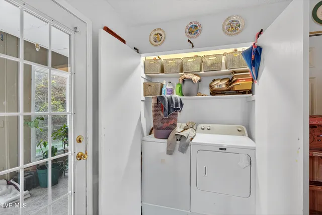 $999,000 | 17066 Sunbrite Drive, Abingdon, VA 24211