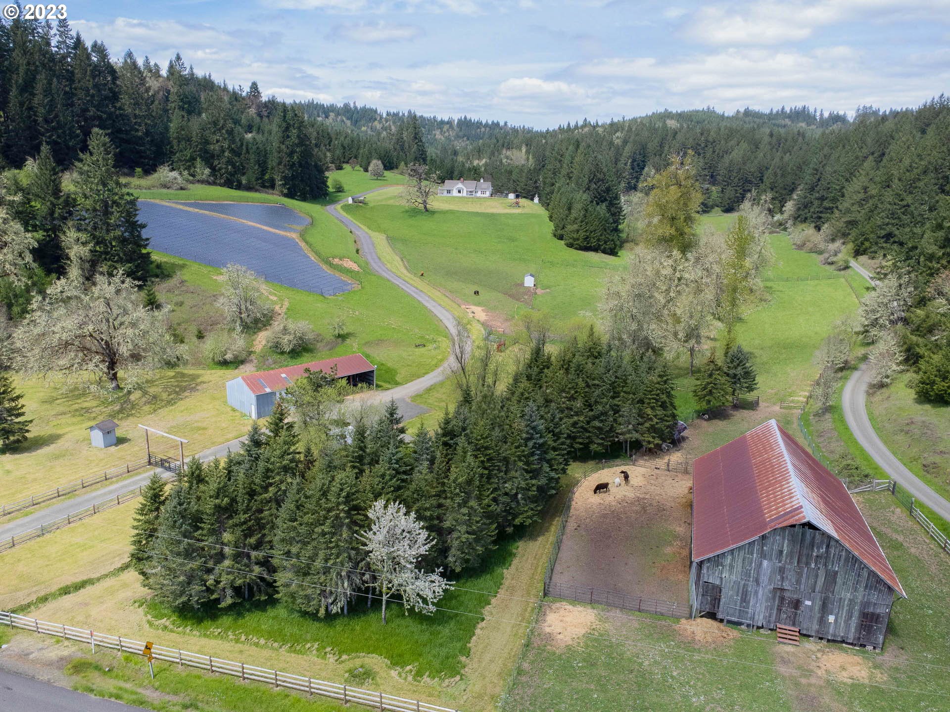 27289 Briggs Hill Road Eugene, OR 97405 - Photo 3 of 45 Gallery Image 3