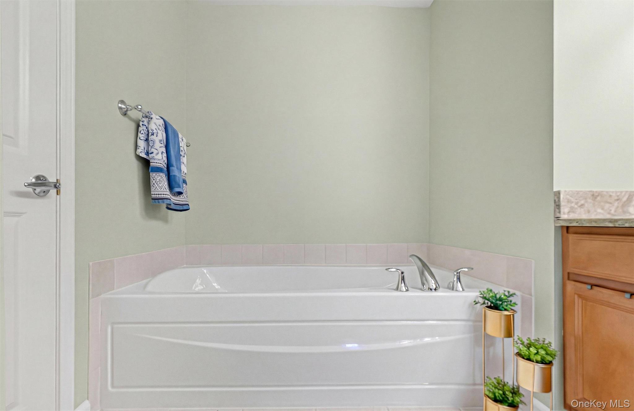 114 Viewpoint Terrace Peekskill, NY 10566 - Photo 12 of 27