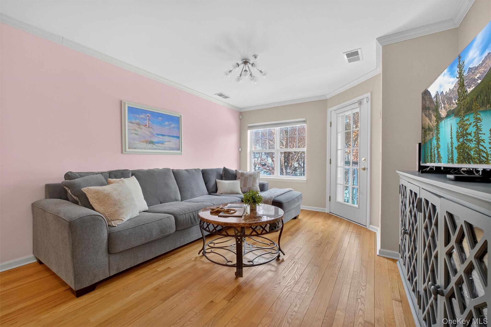 114 Viewpoint Terrace Peekskill, NY 10566 - Photo 6 of 27