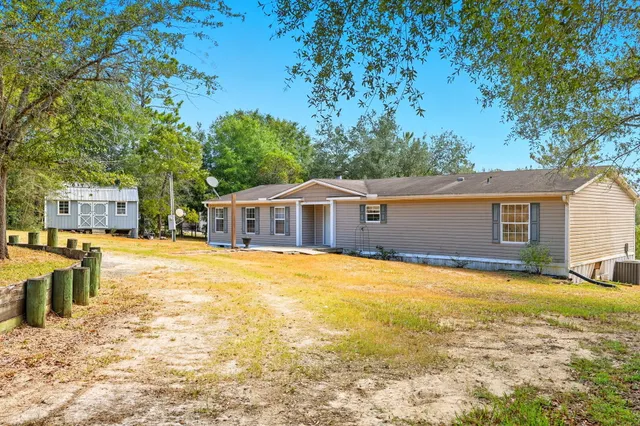 $178,600 | 362 Schubert Circle, DeFuniak Springs, FL 32433