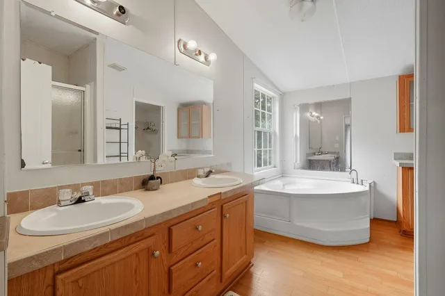 $178,600 | 362 Schubert Circle, DeFuniak Springs, FL 32433