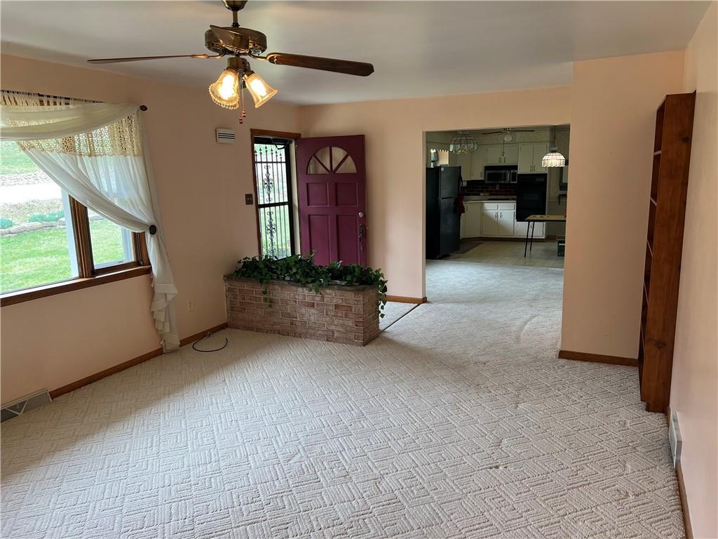 1623 Quarry Lane Apollo, PA 15613 - Photo 3 of 20