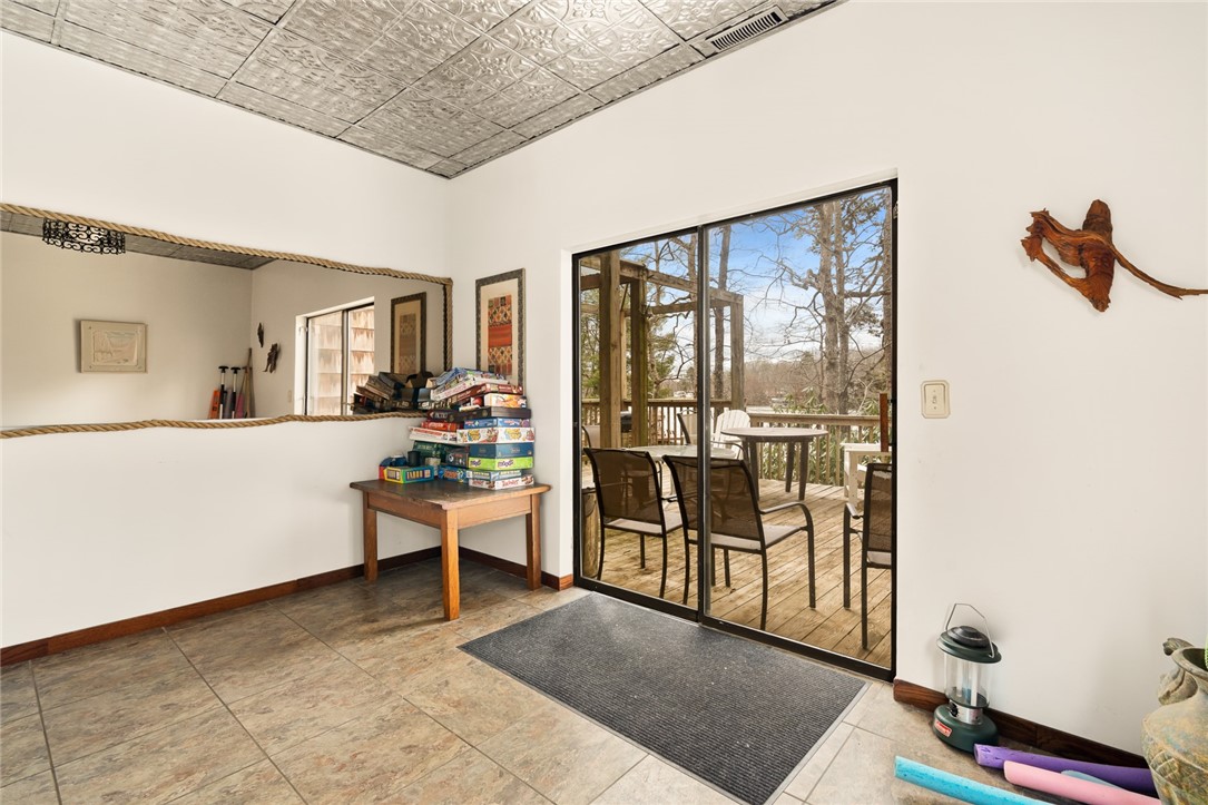 261 Bonner Road Mountain Rest, SC 29664 - Photo 7 of 48 Gallery Image 7
