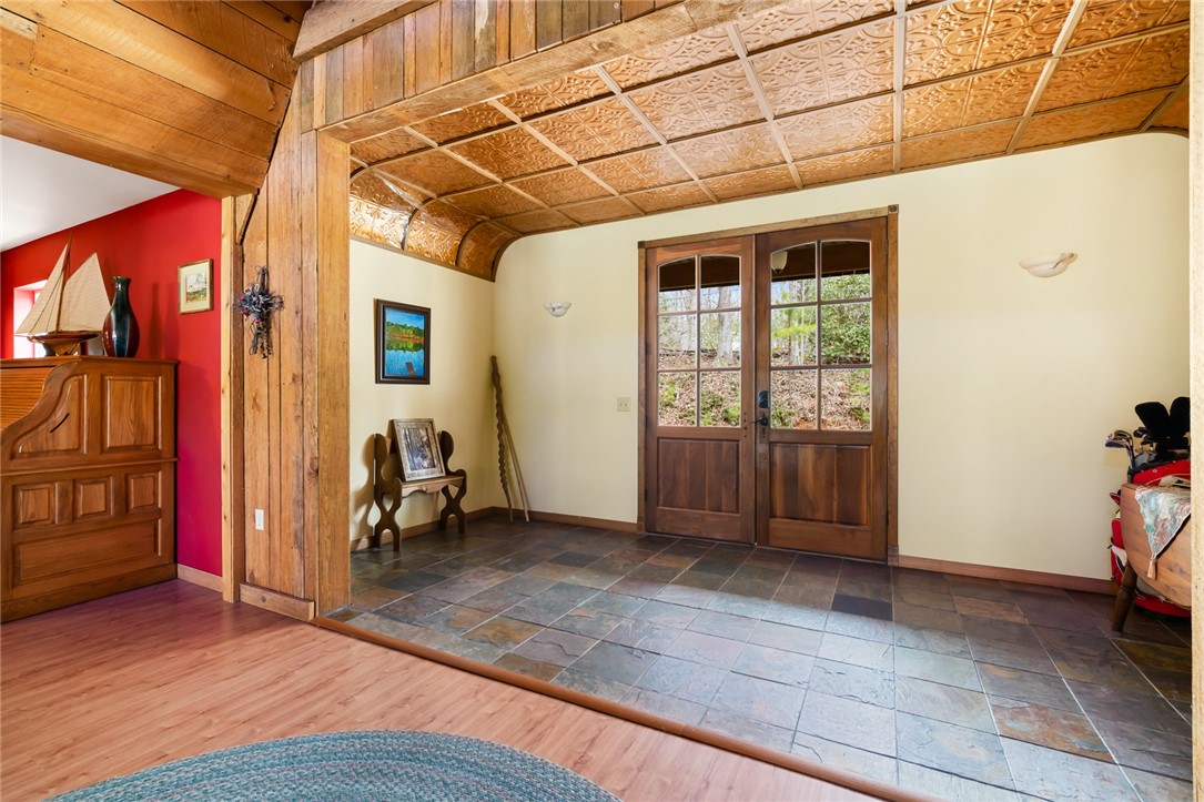261 Bonner Road Mountain Rest, SC 29664 - Photo 8 of 48 Gallery Image 8