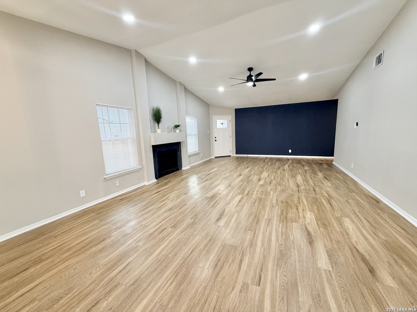 9810 Fortune Ridge Drive Converse, TX 78109 - Photo 2 of 28