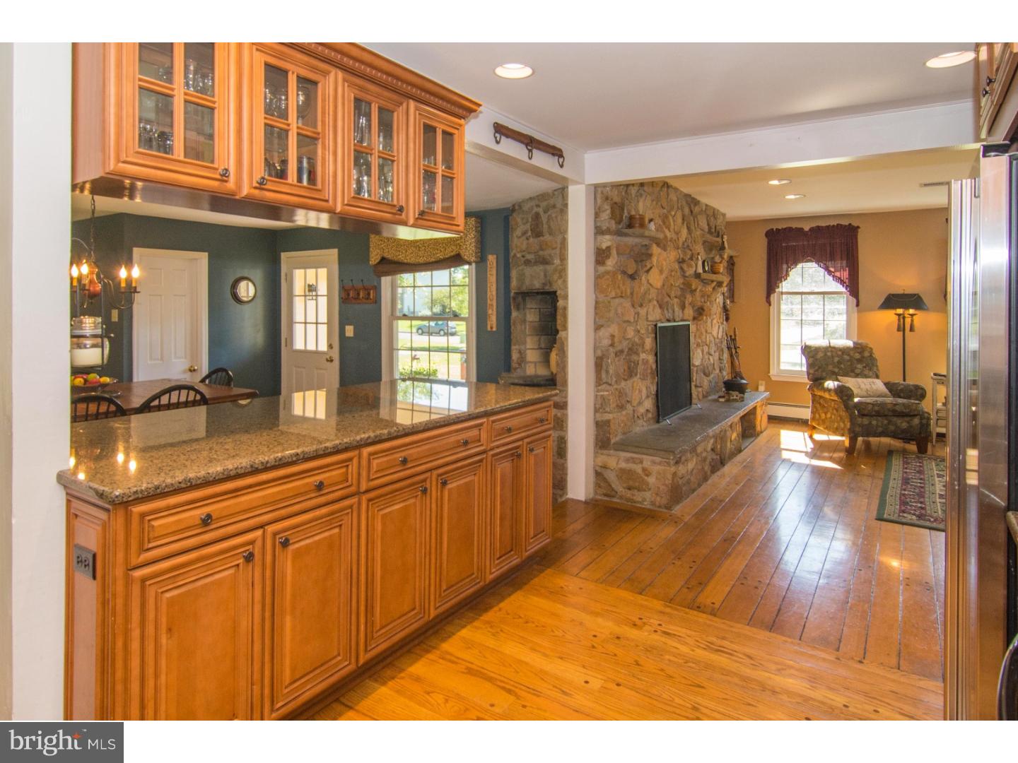 3670 Green Ridge Road Furlong, PA 18925 - Photo 5 of 25