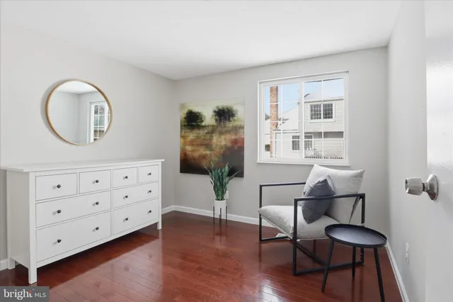 $699,900 | 9404 Wrought Iron Court, Fairfax, VA 22032