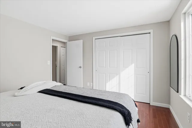 $699,900 | 9404 Wrought Iron Court, Fairfax, VA 22032