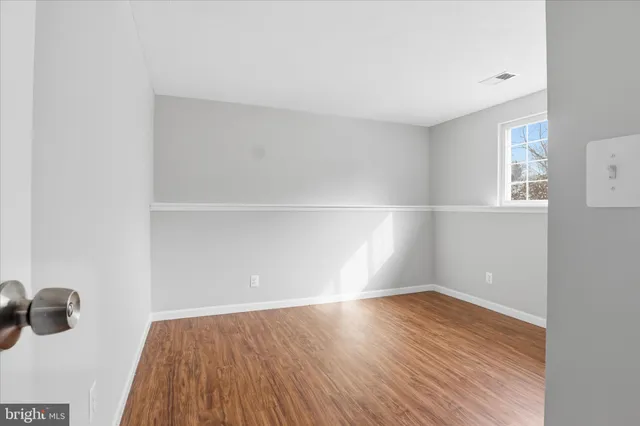 $699,900 | 9404 Wrought Iron Court, Fairfax, VA 22032