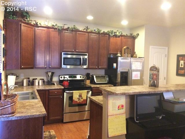 6182 Rocking Chair Lane Colorado Springs, CO 80925 - Photo 2 of 5