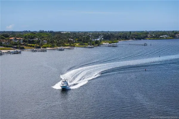 $1,780,000 | 3800 Southeast Bent Banyan Way, Stuart, FL 34997