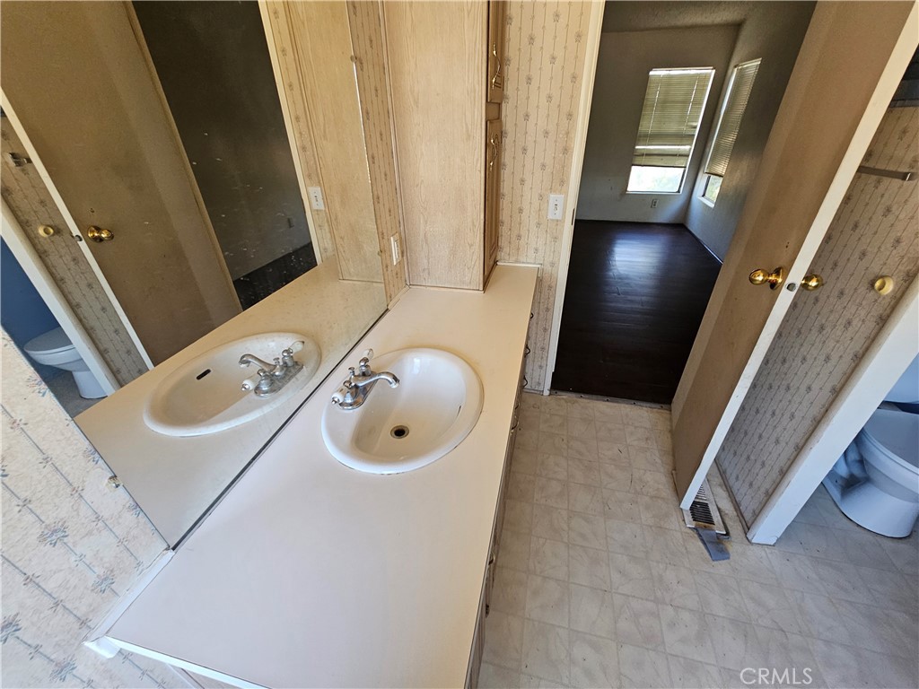 278 Yucca Road Pinon Hills, CA 92372 - Photo 12 of 29