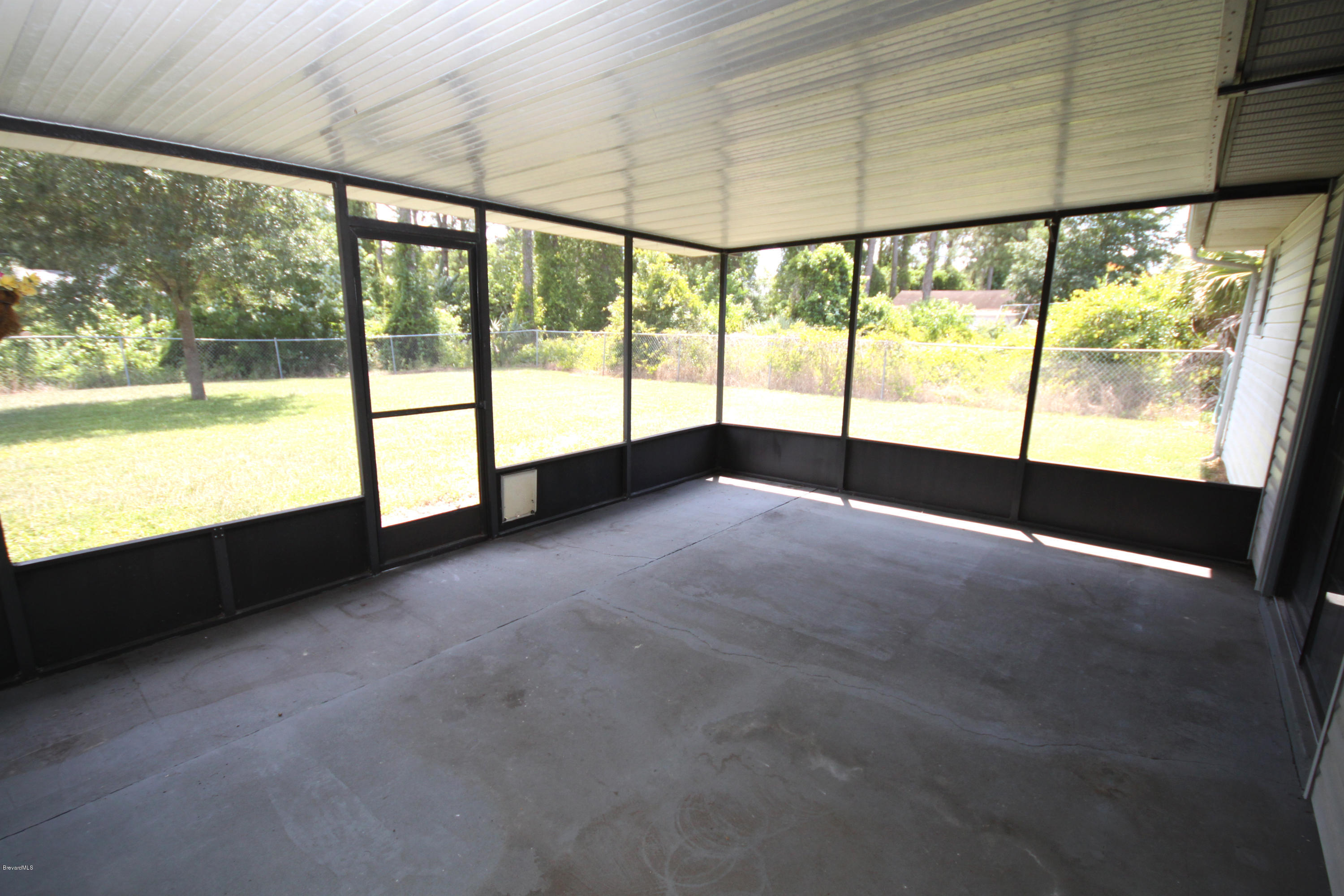 5157 Jamaica Road Cocoa, FL 32927 - Photo 16 of 19 Back Porch