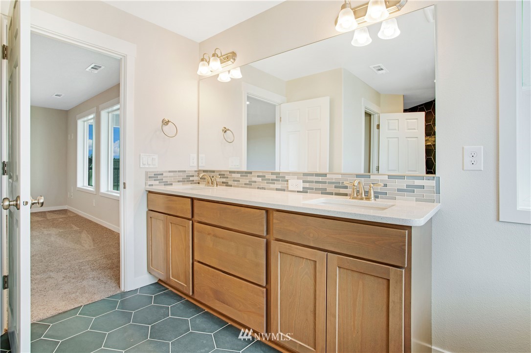 658 Rd I.6 Northeast Moses Lake, WA 98837 - Photo 11 of 37 Gallery Image 11