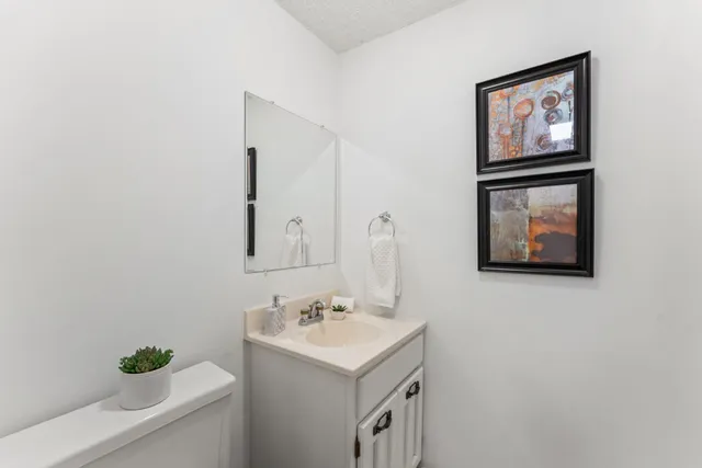 $241,000 | 334 Lakeview Avenue, Long Lake, MN 55356