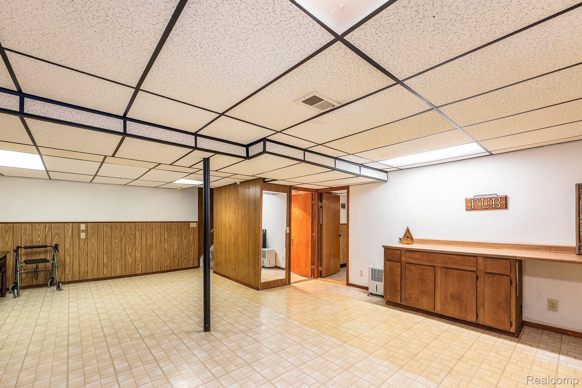 254 Meadow Bridge Drive Rochester, MI 48307 - Photo 22 of 24 Gallery Image 22