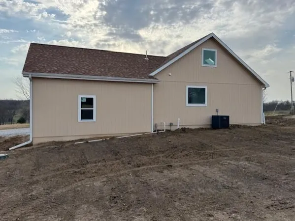$458,000 | 1881 Lake Viking Terrace, Gallatin, MO 64640