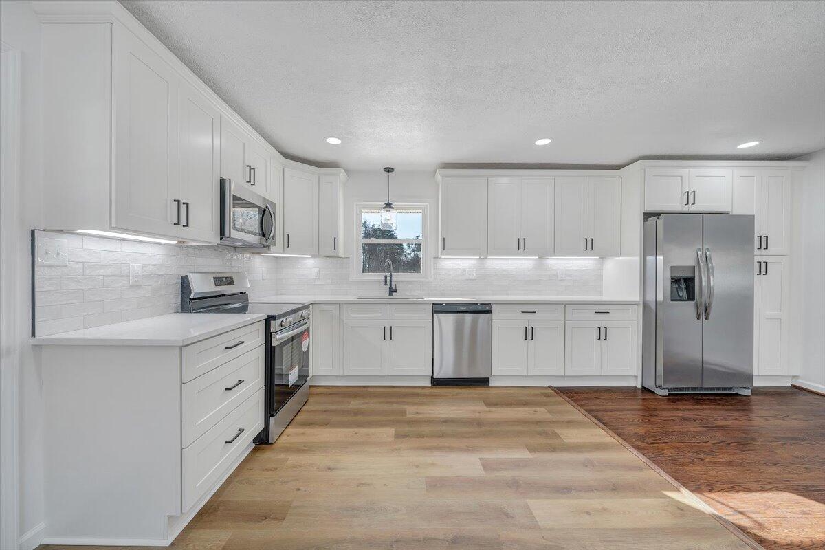 1631 Eanes Road Roanoke, VA 24014 - Photo 12 of 29 08-MIB09849
