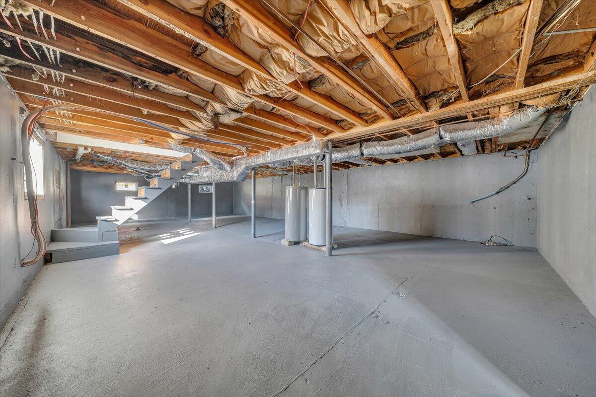 1631 Eanes Road Roanoke, VA 24014 - Photo 23 of 29 18-MIB09894-R5