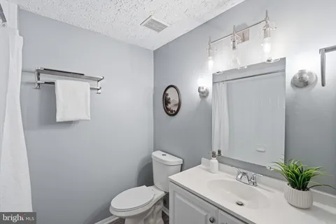 $499,900 | 105 Holdcroft Lane, Gaithersburg, MD 20878