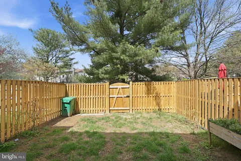 $499,900 | 105 Holdcroft Lane, Gaithersburg, MD 20878