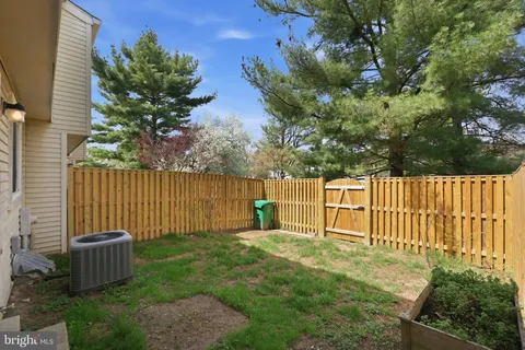 $499,900 | 105 Holdcroft Lane, Gaithersburg, MD 20878