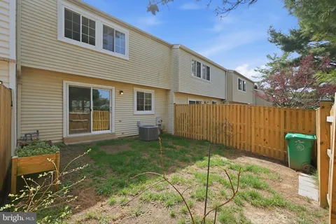 $499,900 | 105 Holdcroft Lane, Gaithersburg, MD 20878