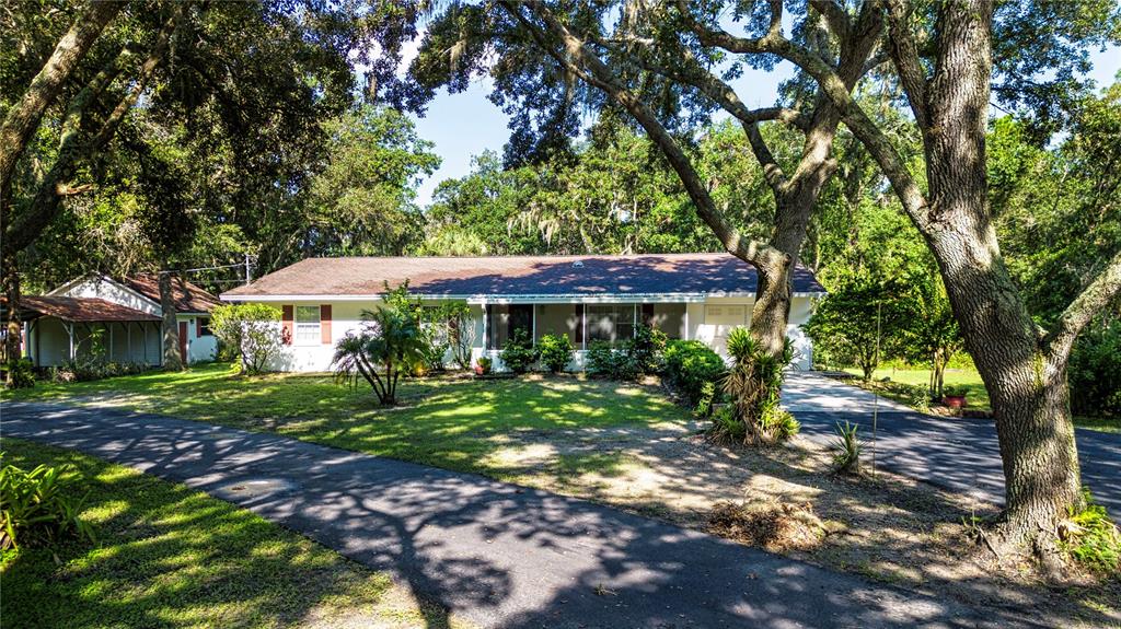 1109 Oxbow Road Wimauma, FL 33598 - Photo 1 of 1 Front of home