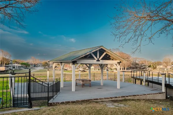 $3,900,000 | 850 Lakeview Trail, McQueeney, TX 78123