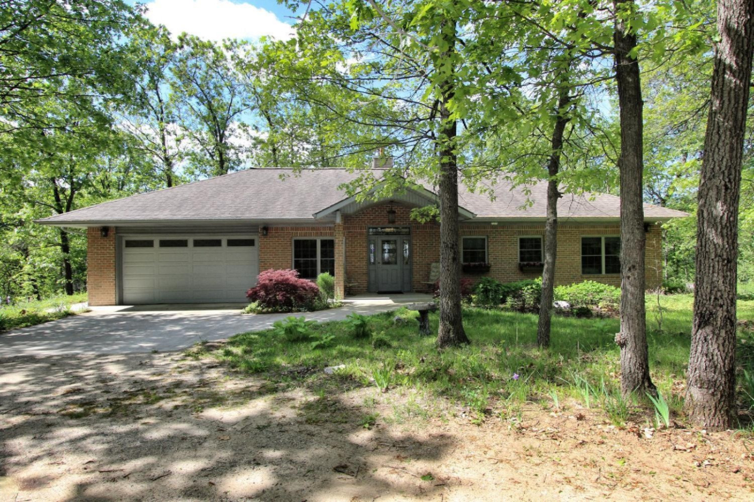 7981 Fletcher Road Greenville, MI 48838 - Photo 1 of 47 7981 Fletcher Road Greenville-large-001-