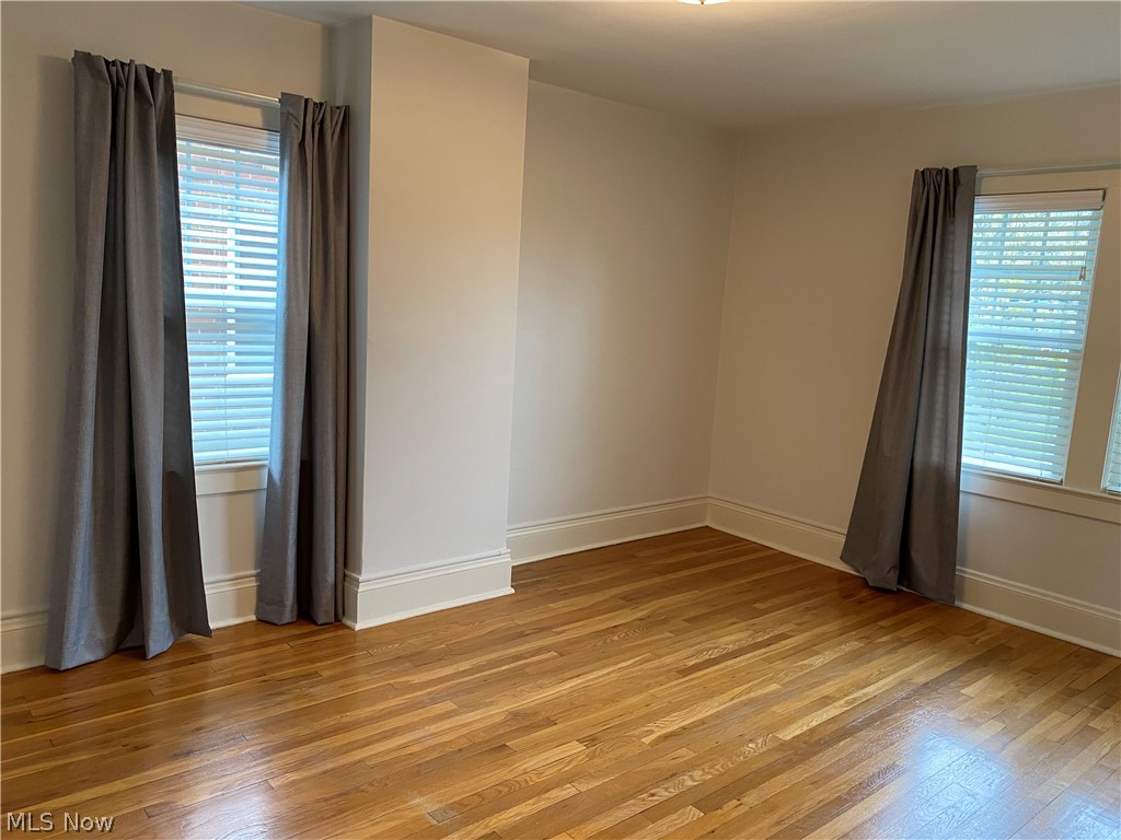 18003 Nottingham Road Cleveland, OH 44119 - Photo 12 of 31 Gallery Image 12
