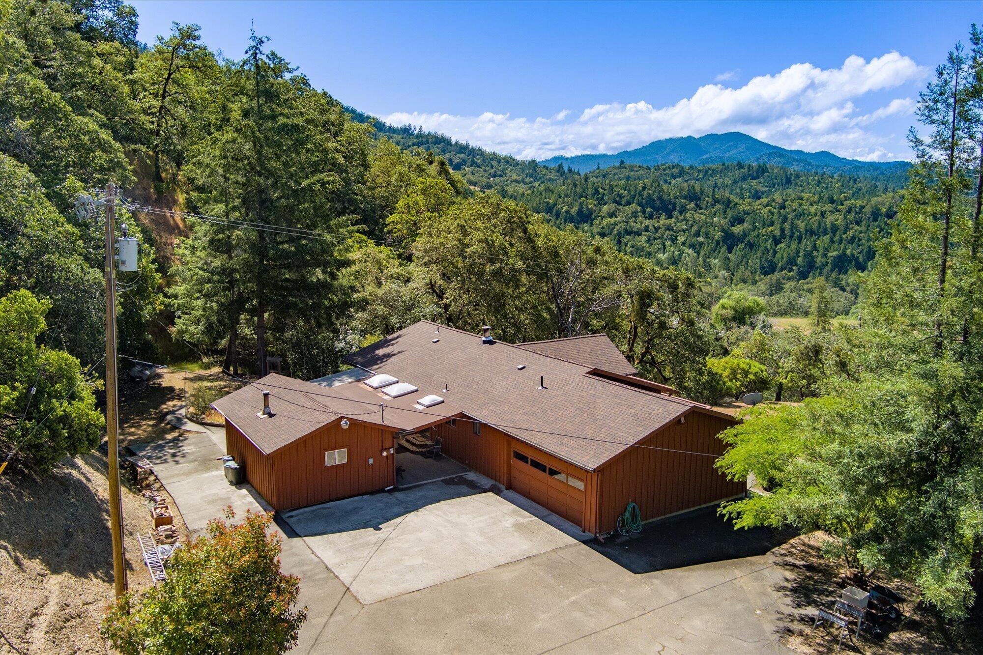 277 Wallan Road Garberville, CA 95542 - Photo 3 of 58