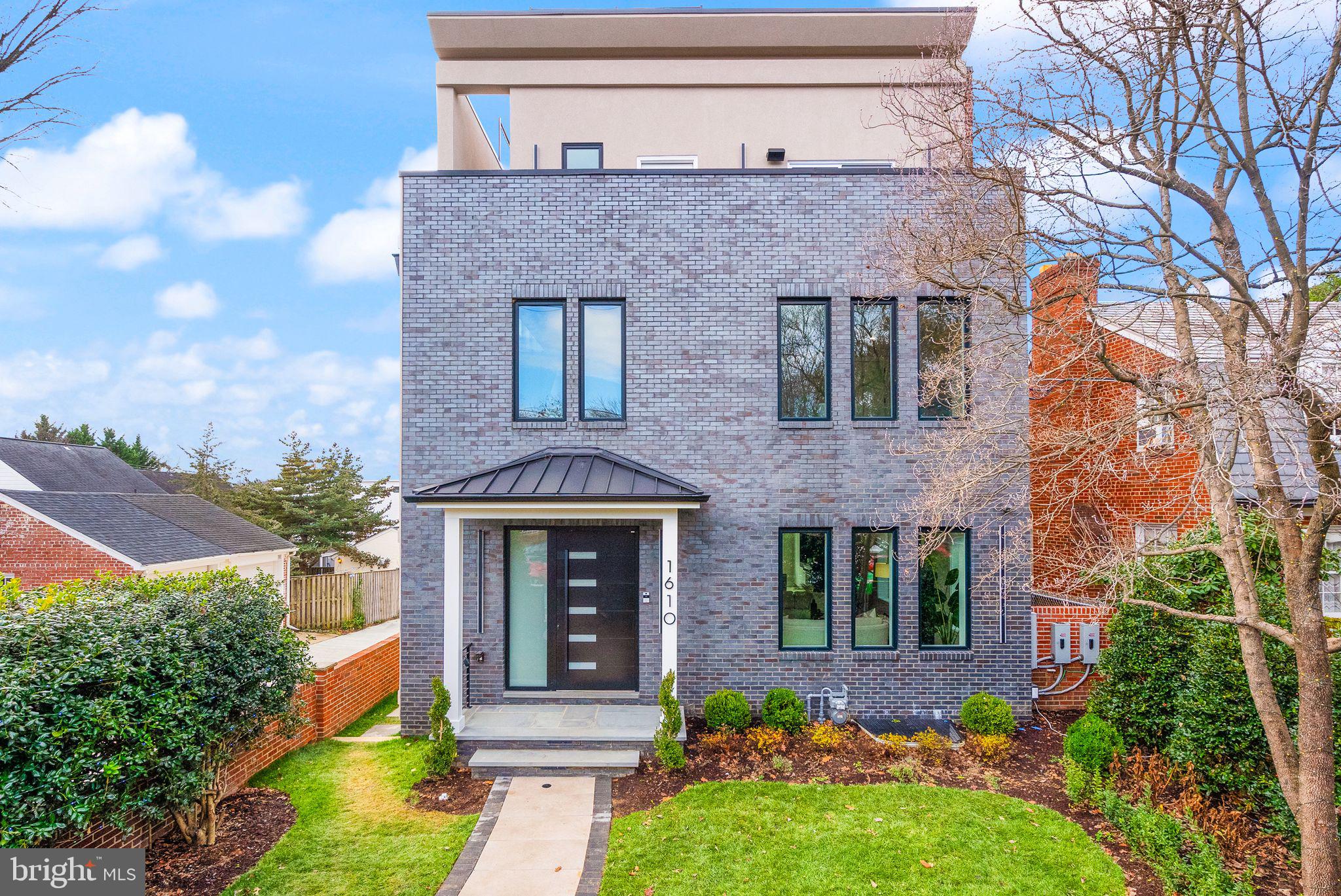 7 Bed, 6 Full Bath 2 Half Bath