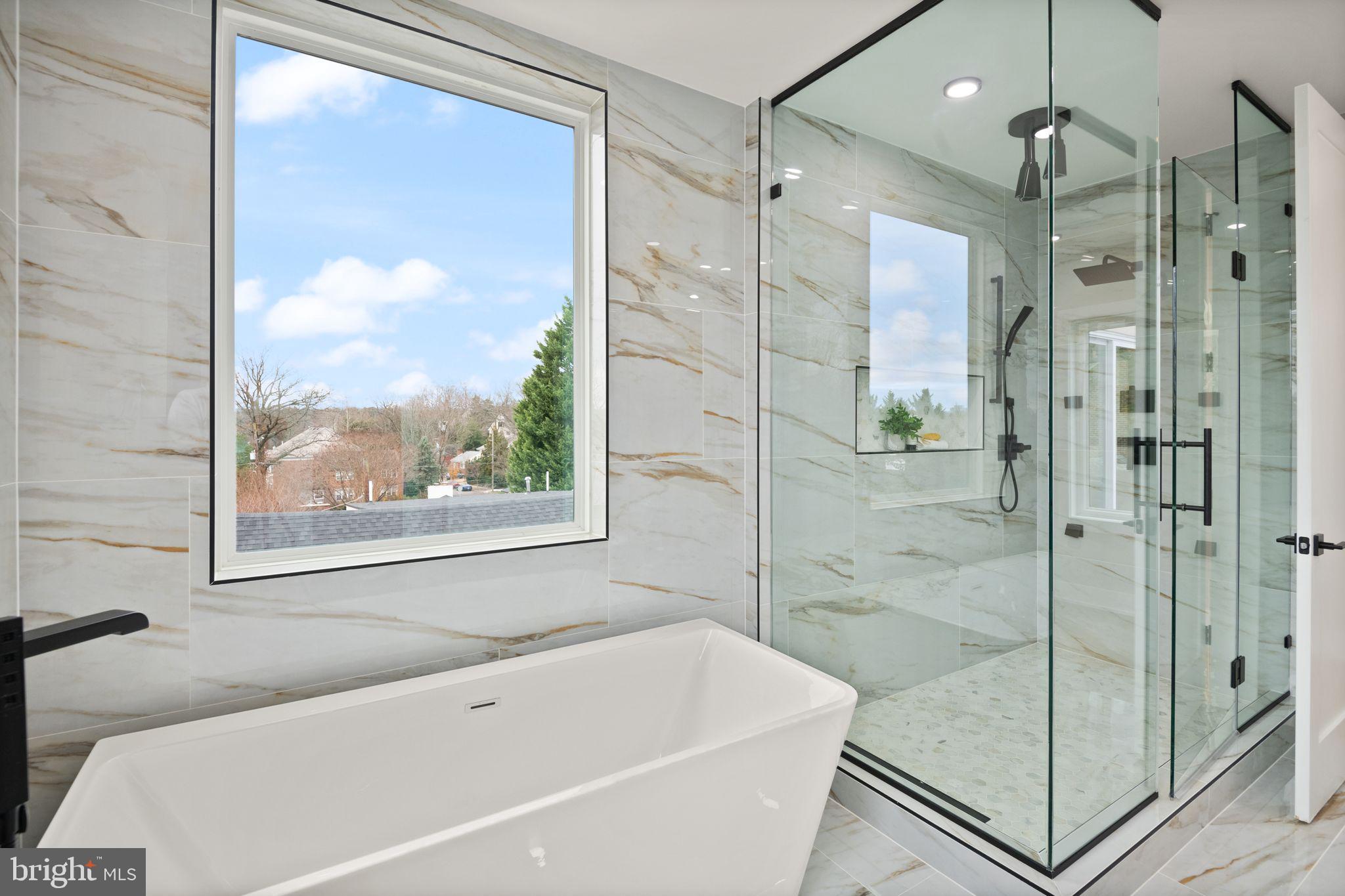 1610 Foxhall Road Northwest Washington, DC 20007 - Photo 43 of 66 Soaking tub