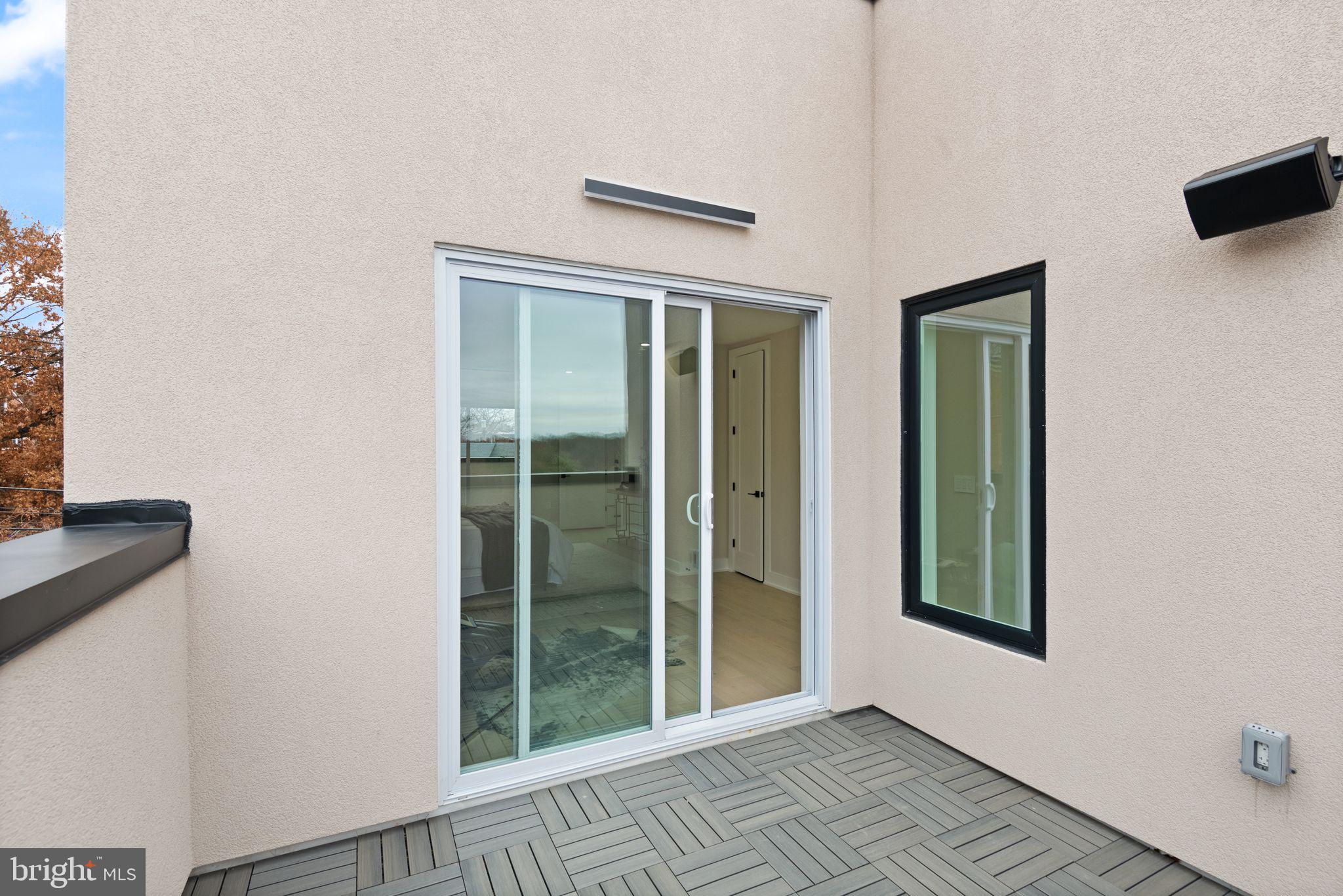 1610 Foxhall Road Northwest Washington, DC 20007 - Photo 46 of 66 Back deck off the primary