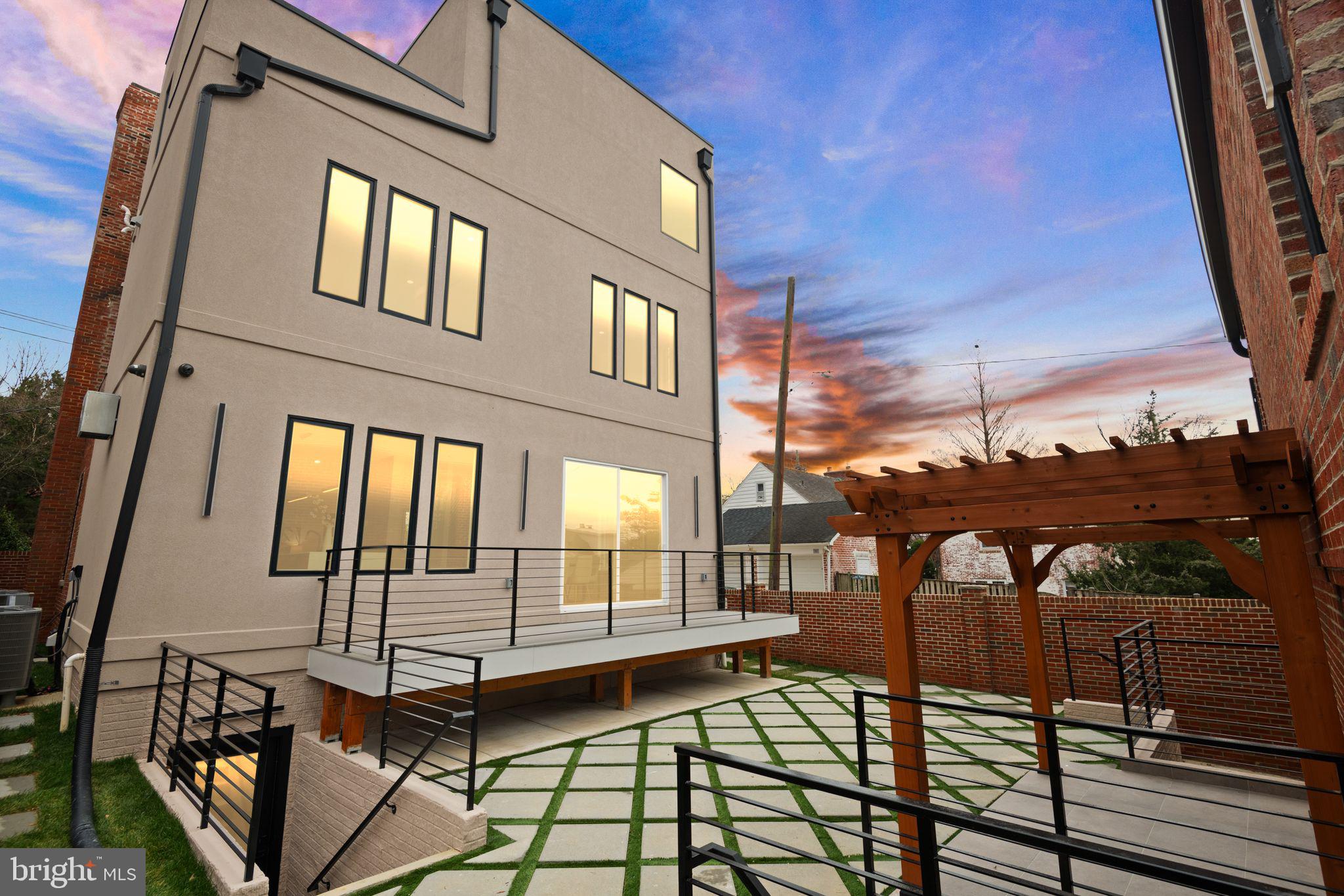 1610 Foxhall Road Northwest Washington, DC 20007 - Photo 64 of 66 a view of a chairs and table in the balcony