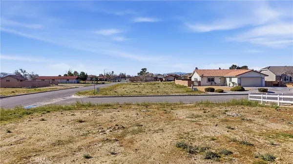 $55,000 | 14802 Shenandoah Lane, Helendale, CA 92342