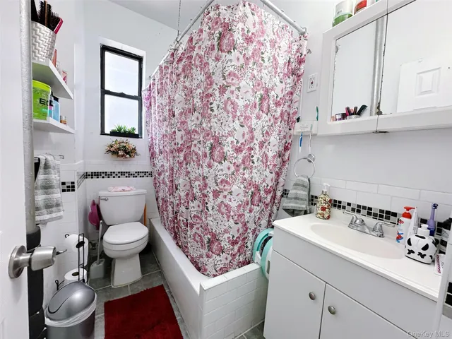 $380,000 | 155-17 Sanford Avenue, Unit 4A | Murray Hill - Flushing