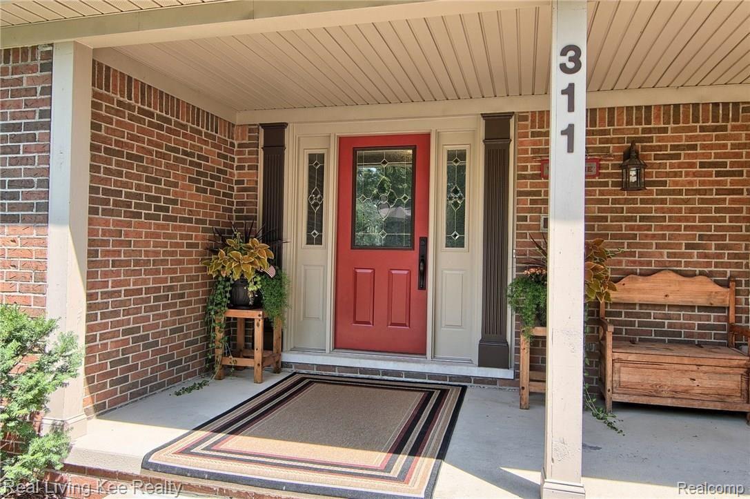 311 East Snell Road Rochester, MI 48306 - Photo 4 of 72 Front_Entrance.jpg