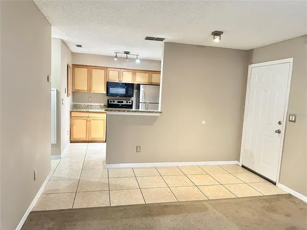 $1,350 | 1055 South Hiawassee Road, Unit 2026, Orlando, FL 32835