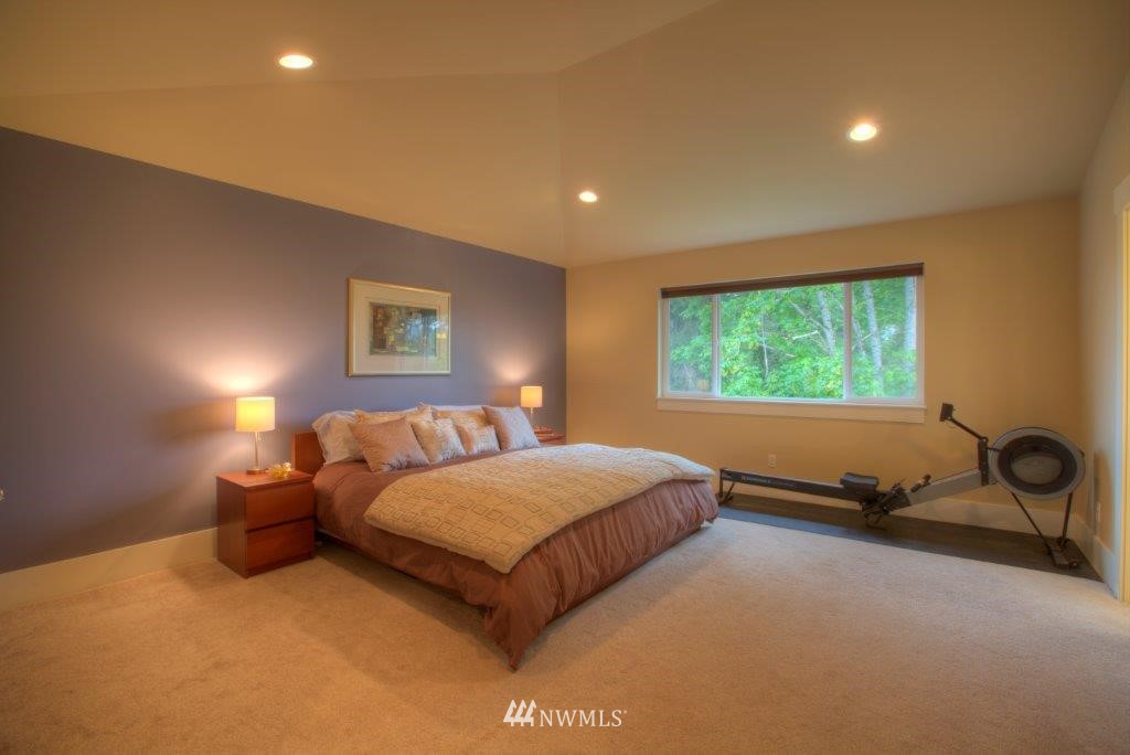 4230 Northeast 2nd Court Renton, WA 98059 - Photo 9 of 20