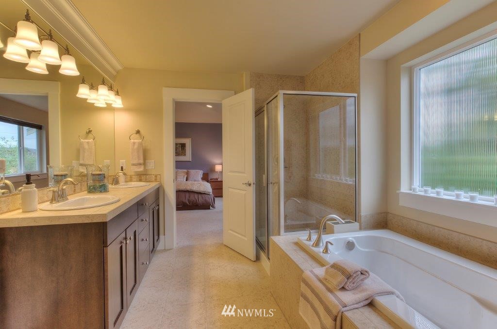 4230 Northeast 2nd Court Renton, WA 98059 - Photo 10 of 20